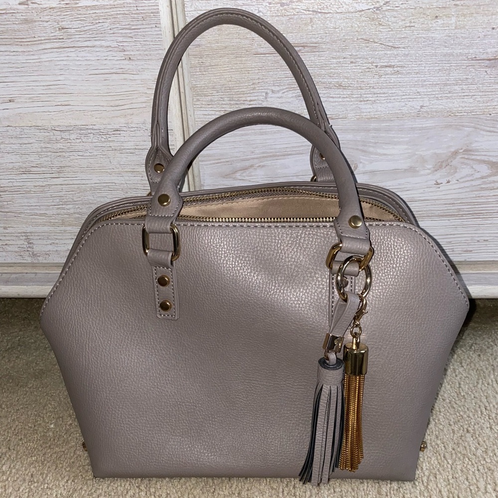 Charming Charlie hand bag